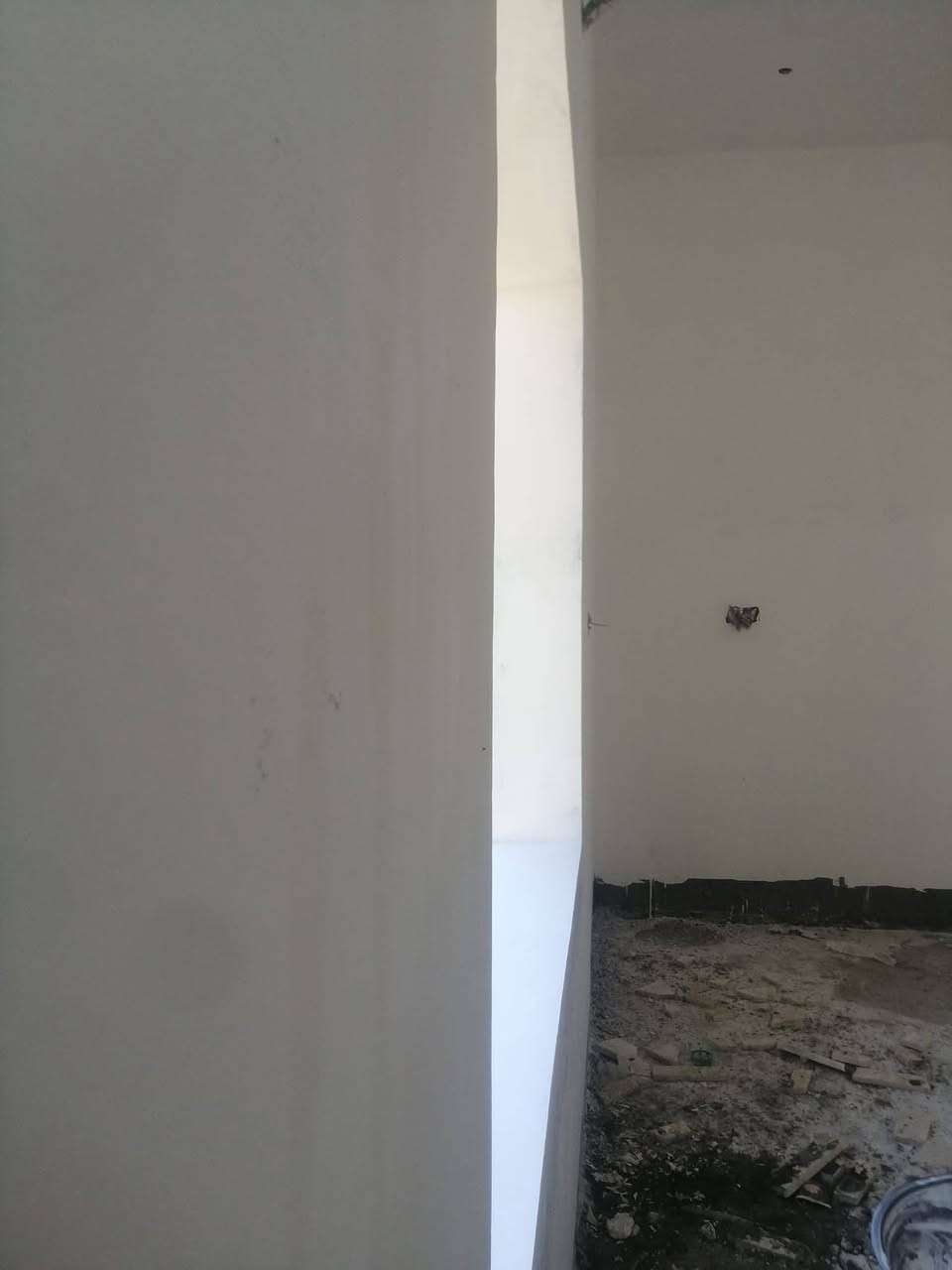 سلام عليكم لبخ ومخمر جص شغل درجه اولى شرط مهندس هذا رقمي ***********
