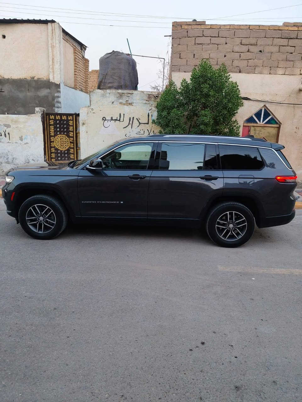 سلام عليكم بيع أو مراوس جيب موديل ٢٣ سبعه راكب فول مواصفات لمتد رقم بغداد بأسمي ضربته فخذه حداديه محرك كير تخم تاير تبريد كهربائات باكيت السعر ٢٦٥ وبيه مجال ***********
