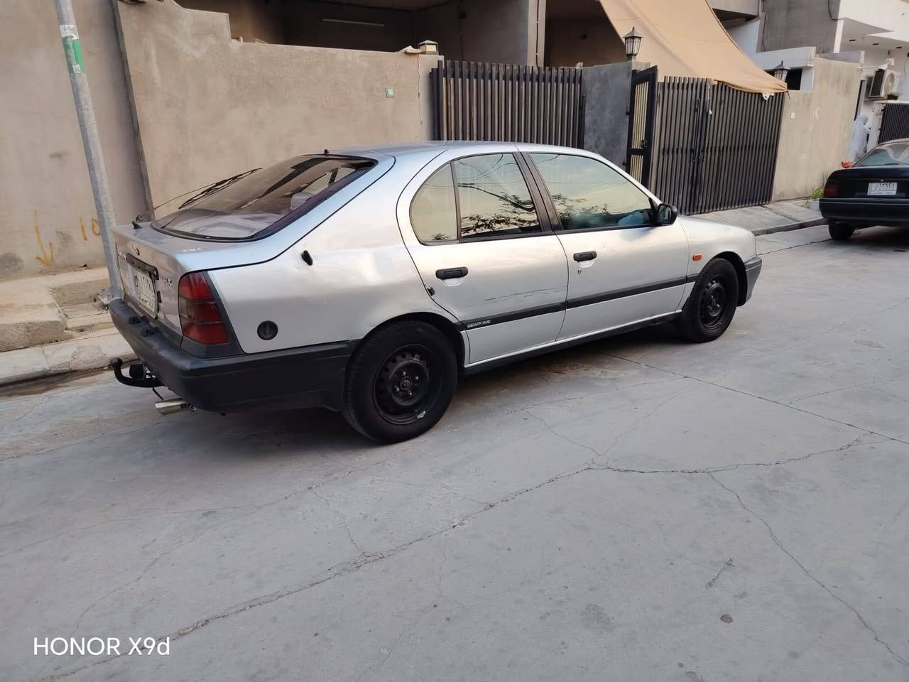 نيسان بريمر 1994حجم 16 تبريد بس عاطل رقم كركوك مشروع التحويل من وكيل الاول فقط***********
