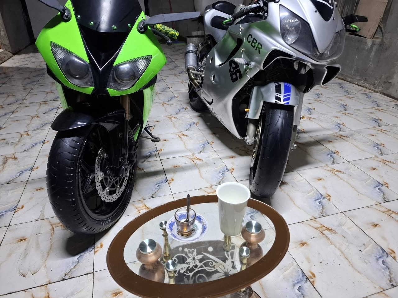 الحلوات للبيع
***********
***********

