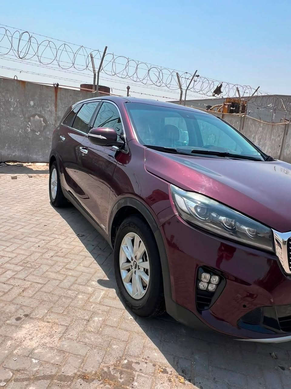 السلام عليكم سياره سورنتو وارد امريكي مديل 19 سياره تخم تاير جديد حداديه جديده تبريد جديد سياره احلا من صور دوشمه جلد شاشا جبيره سياره سويج مو بصمه مكينته 6 سلندر سياره بيهه جاملغ وبنيد وشبر باب صندوك سعر السياره 155 وبيهه مجال رقم الهاتف( ***********)  مكان السياره البصره

