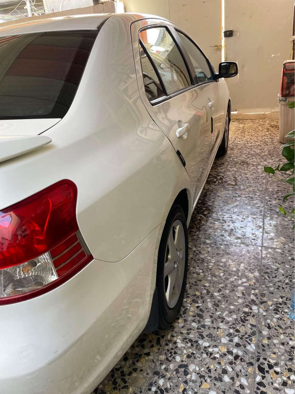 تيوتا يارس موديل 2008 بحالة ممتازه ماشيه ١٨٢ الف حقيقي السياره ما بيها نقص تبريدها ثلج رقمها بغداد باسمي 
مكاني بغداد حي اور 
السعر ٧٨ورقه
*********** بغداد, العراق
