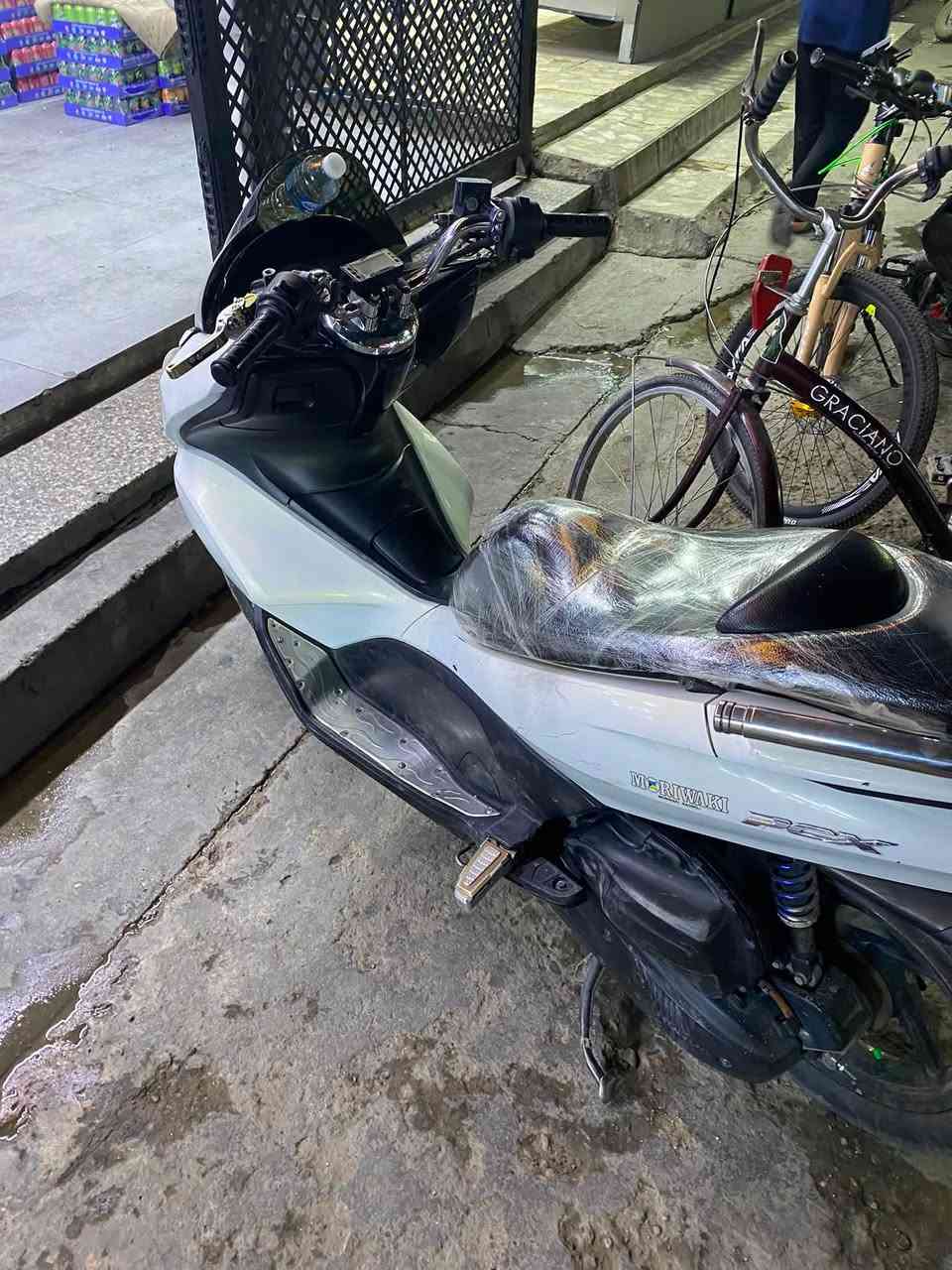 دراجه Pcx ياباني جيل اول الدراجه خير من الله تجوه رياضي واقيات رياضي صالصنه رياضي يدات رياضي بكلايت رياضي طلاعات رياضي دبلات رياضي واقيات جملغ كاربون الياف سعر الدراجه ١٠ اوراق او بيه مجال للطيبين مكاني الشعله ***********.    ***********
