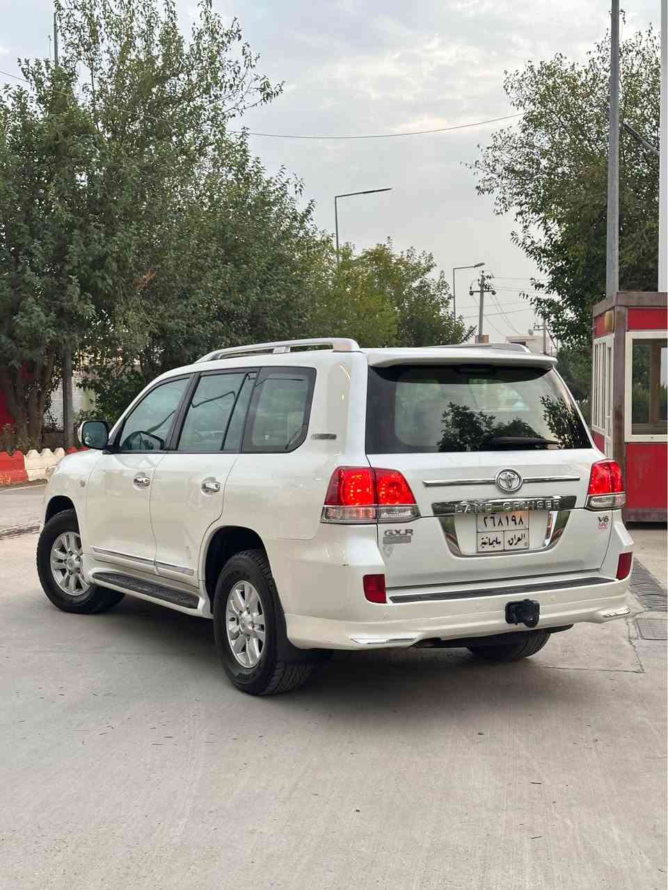 لاندكروزر GXR • ٢٠١١ • ٢٥٥ الف كم