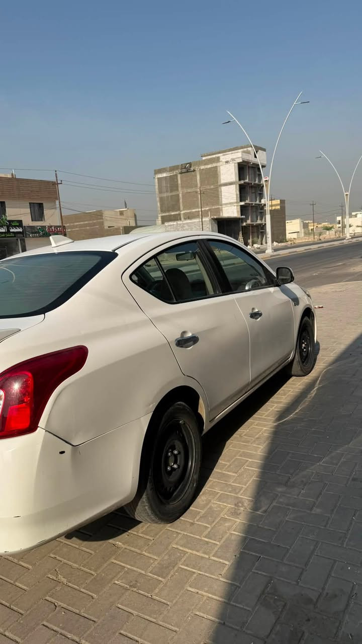 صني هندي • ٤٠ الف • خبطه خلفي