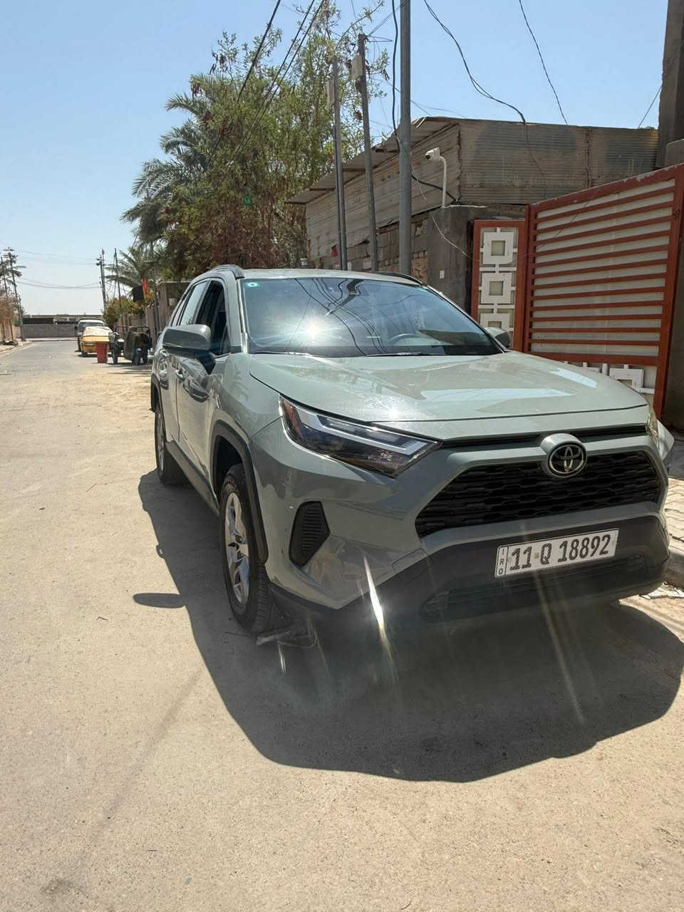راف فور موديل ٢٠٢٣ وارد أمريكي مواصفات xle
ماشية ٣٦ الف كم وليس ميل 
حادث جاملغ امامي
 بانزين فقط
فتحة سقف تحكم ستيرن جهتين
كرسي كهرباء 
❄️ تبريد قطعتين 
باسمي رقم بغداد انكليزي 
📍مكاني بلكوت
السعر ٢١٥ وبيها مجال
*********** دهل اوران, واسط

