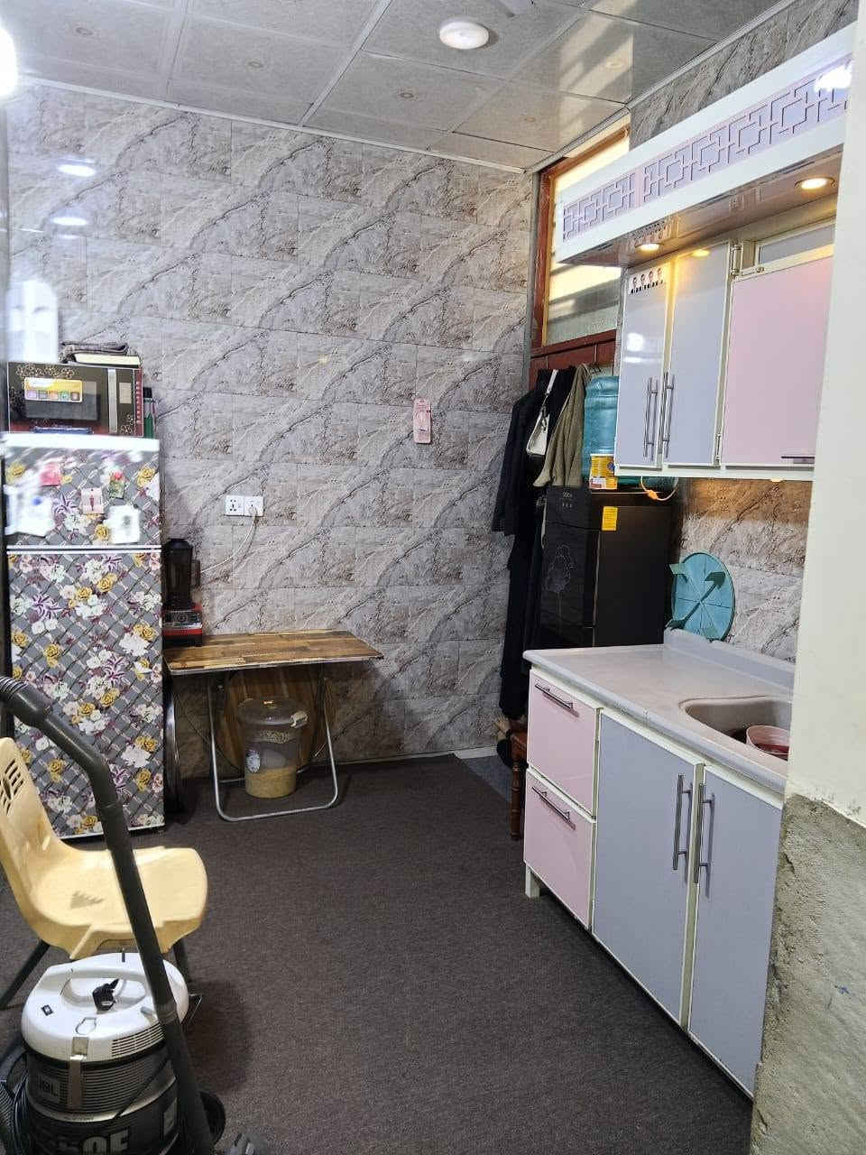 بيت 50متر طابق ونص قرار 25للبيع كربلاء قرب أسواق برتقالة كافه خدمات تبليط للباب كهرباء للاستفسار على الرقم ***********@
