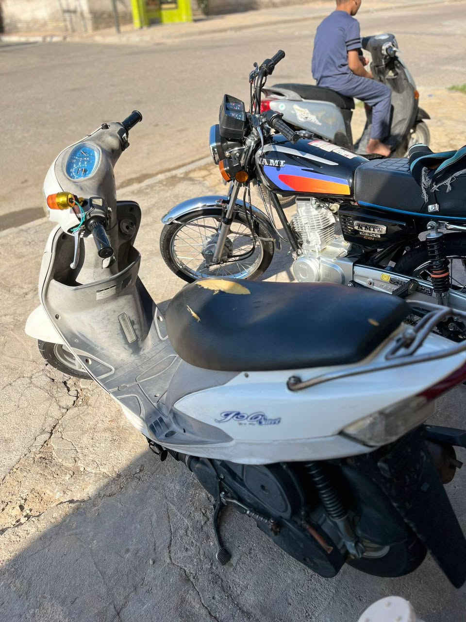 ثنينهن للبيع نامه شلامجه بدون اوراق وماكس منغولي اوراق تفاصيل خاص ***********
