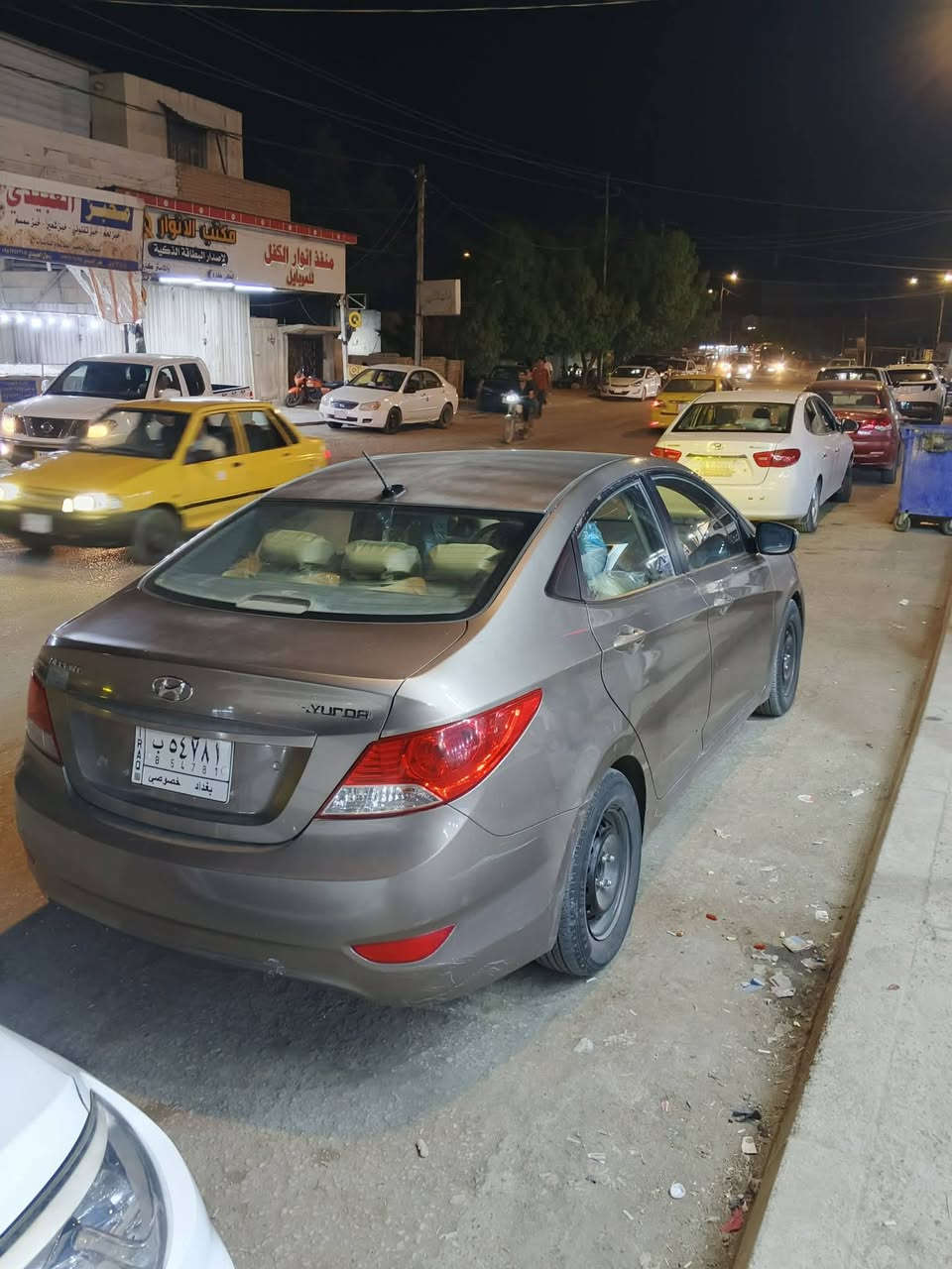 السلام عليكم ورحمه الله وبركاته
للبيع اكسنت موديل 13 امريكي مكينه 1600 
كير مكينه حداديه تخم تاير جديد باتري جديد 
السياره بيه مكانات صبغ بدون دواخل رقم بغداد 
مكان السياره بابل 
السعر 63 وبيه مجال بسيط 
معلومات أكثر اتصل 
***********
