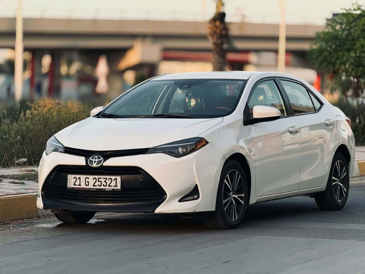 السلام عليكم كورلا للبيع موديل 17 ماشيه 90 سنويه جديد السعر 145 مكان كركوك حويجه كلين بدون ضرار  رقم الهاتف ***********

نص مكتوب في الصور:
- 38 11:14 istory.com تم ترجمة الصفحة إلى العربية. تراجع
- istory.com إزالة رقم تعريف المركبة (VIN) تمت ترجمة الصفحة إلى العربية. تراجع
- istory.com تم ترجمة الصفحة إلى العربية. تراجع