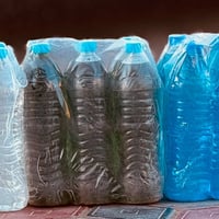 يتوفر ماء مقطر في محل ابو سجاد الابراهيمي الفرع الاول  كافه الاوان الخ...
