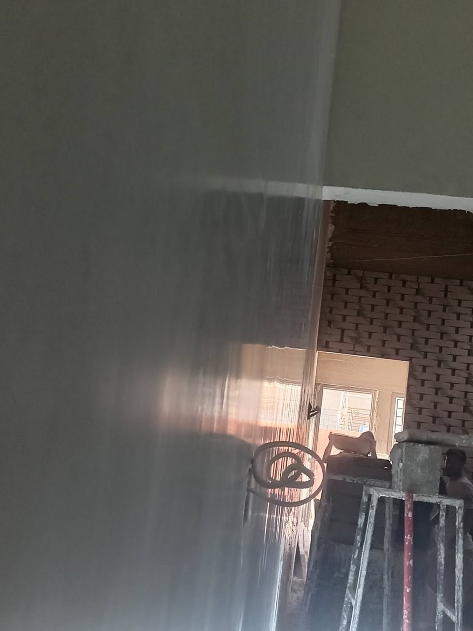 السلام عليكم كادر جص وبياض متفرغ حاليا
الكادر متكون من 4 اسطوات 4عمال 
شغل درجه اولى 
مساطر كبان وخيط 
شغل جدًا نضيف 
  التزام بالوقت والعمل 
متواجد كل المحافظات 
للاستفسار 
***********
***********
يوجد واتساب
