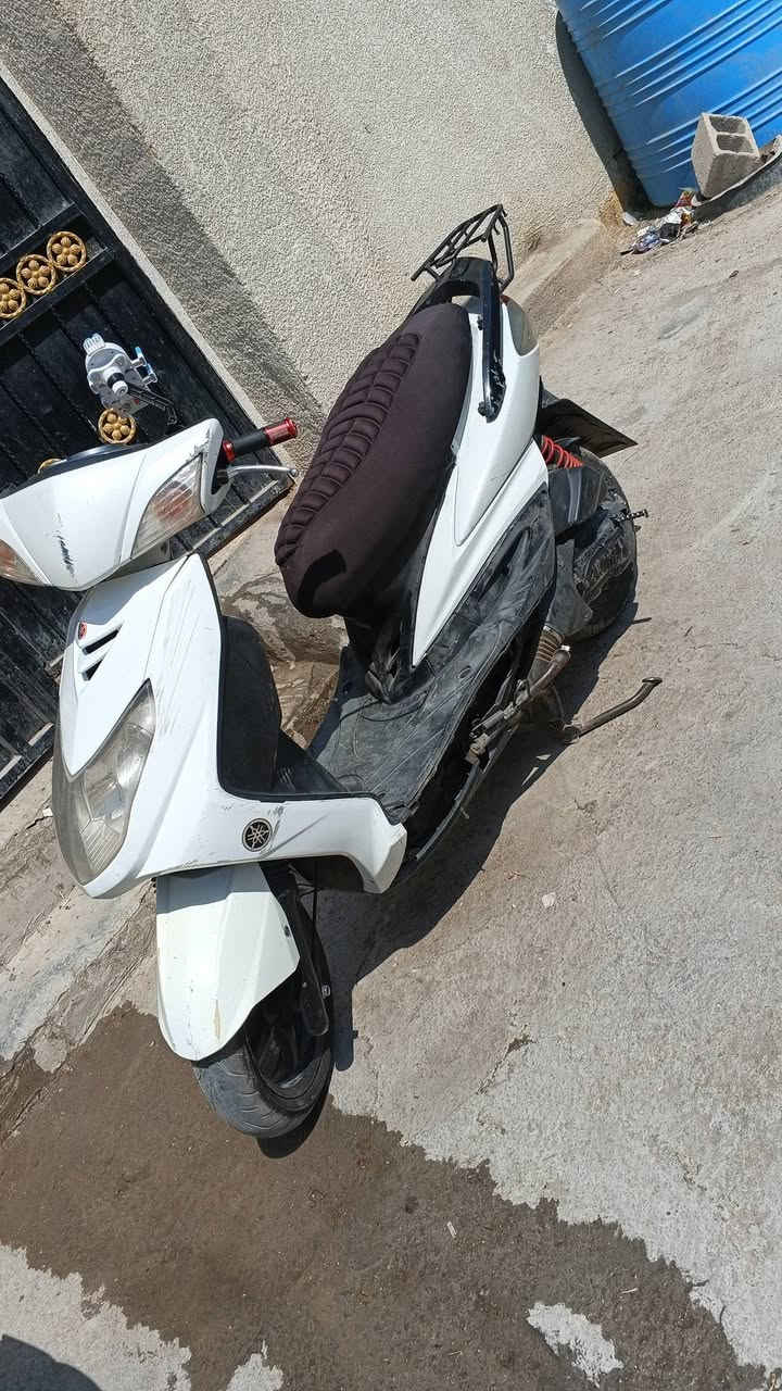 سلام عليكم سكنز فحل للبيع دشبول شغال طوافه شغاله كيلو متر لايت اشاير دبل اشارع سلف هندر نكره بكل وقت نقصها بس ترايش  وقفل جنطه بغذاد جسر ديالئ دراجه شلعه ومعدل فول مكينه بلاديه متواجد وتساب ***********نتصال ***********
