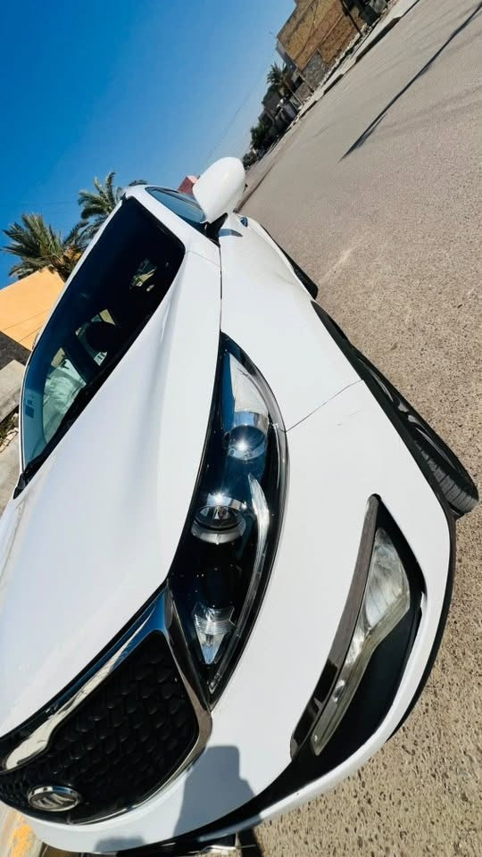 كيا سبورتج موديل ٢٠١٤ خليجي
محرك ٢٠٠٠ دوش
كير محرك مكفولات 
سيارة ماشية ٨٩ الف كم
بيهة بارد فقط بالچاملغ الايمن الامامي
سيارة مكفولة
رقم بغداد
السعر   ١٤٦ وبيهة مجال

مكان بغداد
للاستفسار
‏***********
