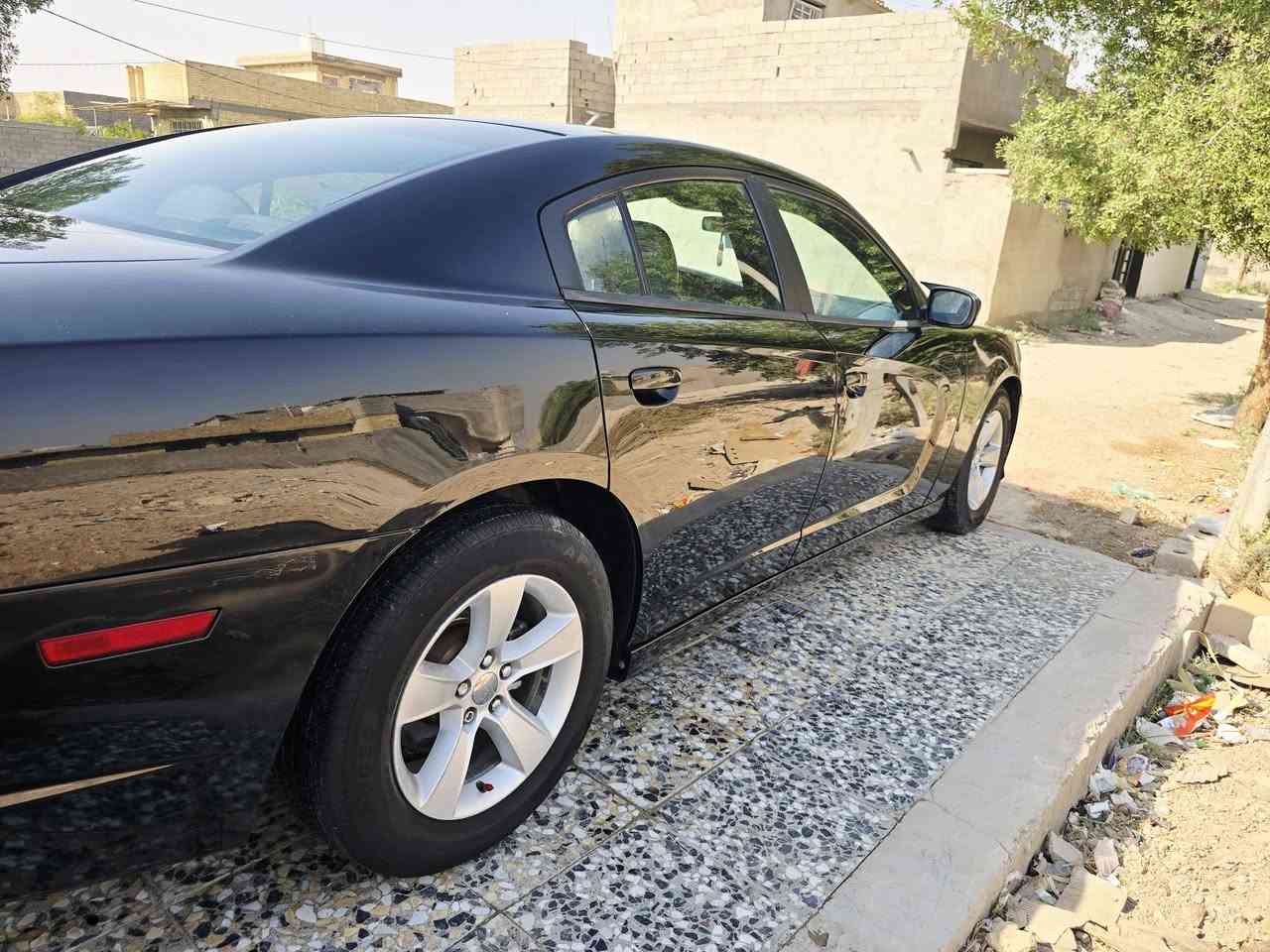 للبيع دوج جارجر 2014
 وارد امريكي 
نظافة و كفالة عامة من داخل 
تفاصيل السيارة
المحرك6 سلندر 
الكيرحدادي اوتوماتيك عصا
الدفع خلفي توويل 
اللون اسود
ماشيه 100 الف حقيقي 
الحالة كفالة عامه داخل و تبديل فحص سونار موجود بل صور
التخم 4 تواير جديدة
التبريد ثلج 
التدفئة شغالة
الكهربائيات فول اوبشن وكلها شغالة
المواصفات  شاشة كبيره كامره دواره تحكم جهيتين 
  اضاءة داخلية LED، كفرات مقاعد ستيرن مغلف
السنوية لنهاية الشهر 30
الاستخدام سيارة نظيفة مال جناي وبيد وحدة
المكان بغـــــداد حي البتول 
 السعر مناسب 138 وبيه مجال للشراي 
للاستفسار والصور الاضافية اتصال ***********
الشراي يجي ويشوف بعينه
