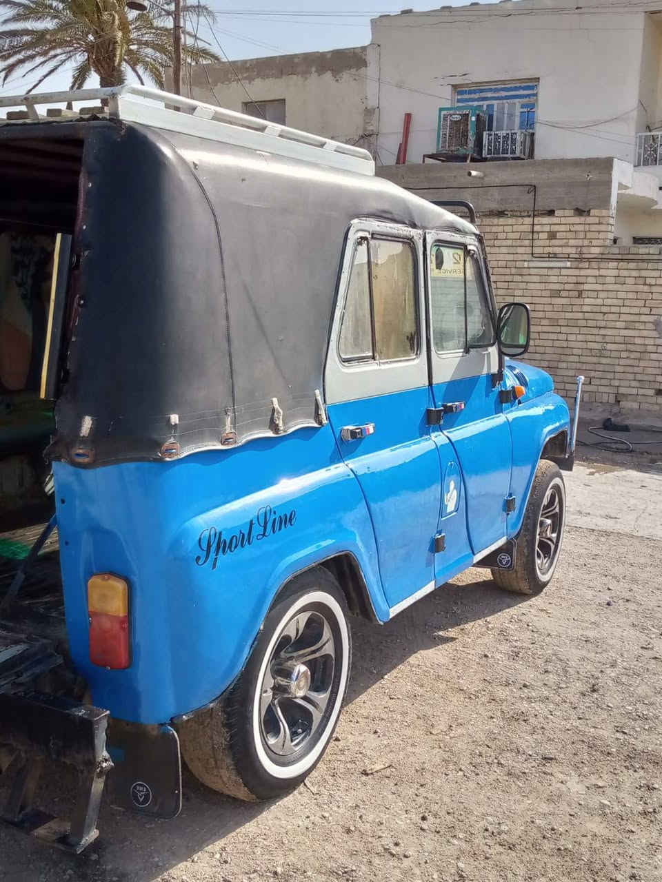 السلام عليكم ورحمة واز موديل ٢٠٠١ للبيع السيارة جاهزة ونضيفة كير مكينة خير من الله لا تنقيص ولا تبخير كهربائيات شغالة حدادية تخم تاير جديد حصيرة شاصي مكفول بريك دسك الامامي مكانها واسط صويرة ***********
