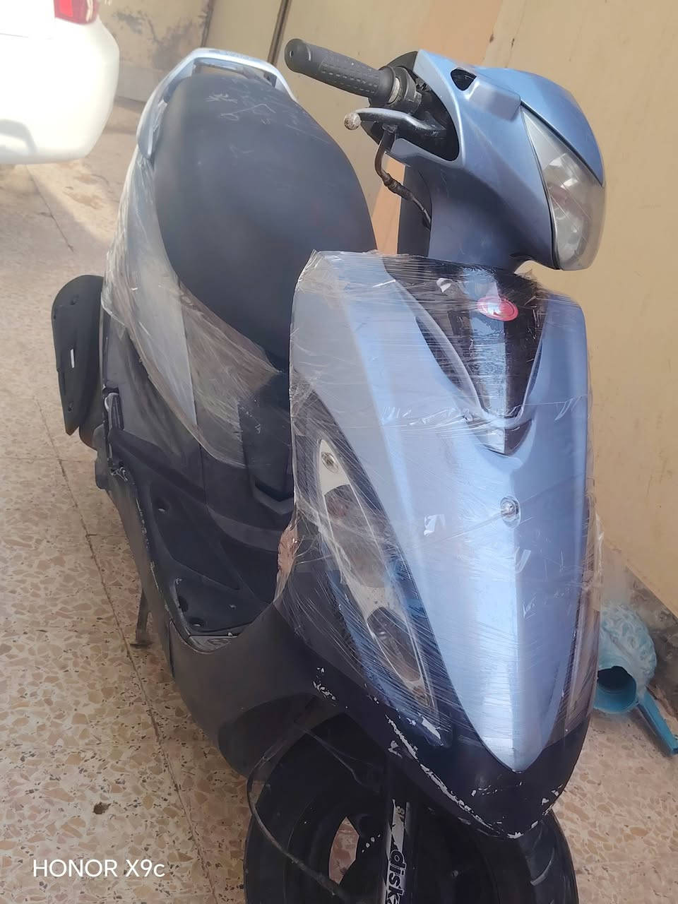سلام عليكم كامكو ج٤ بلاديه مامفتوحه وجديدة استخدام شهر عل فحص نكره سلف  سعر 650 وبي مجال رقم *********** مكان نجف
