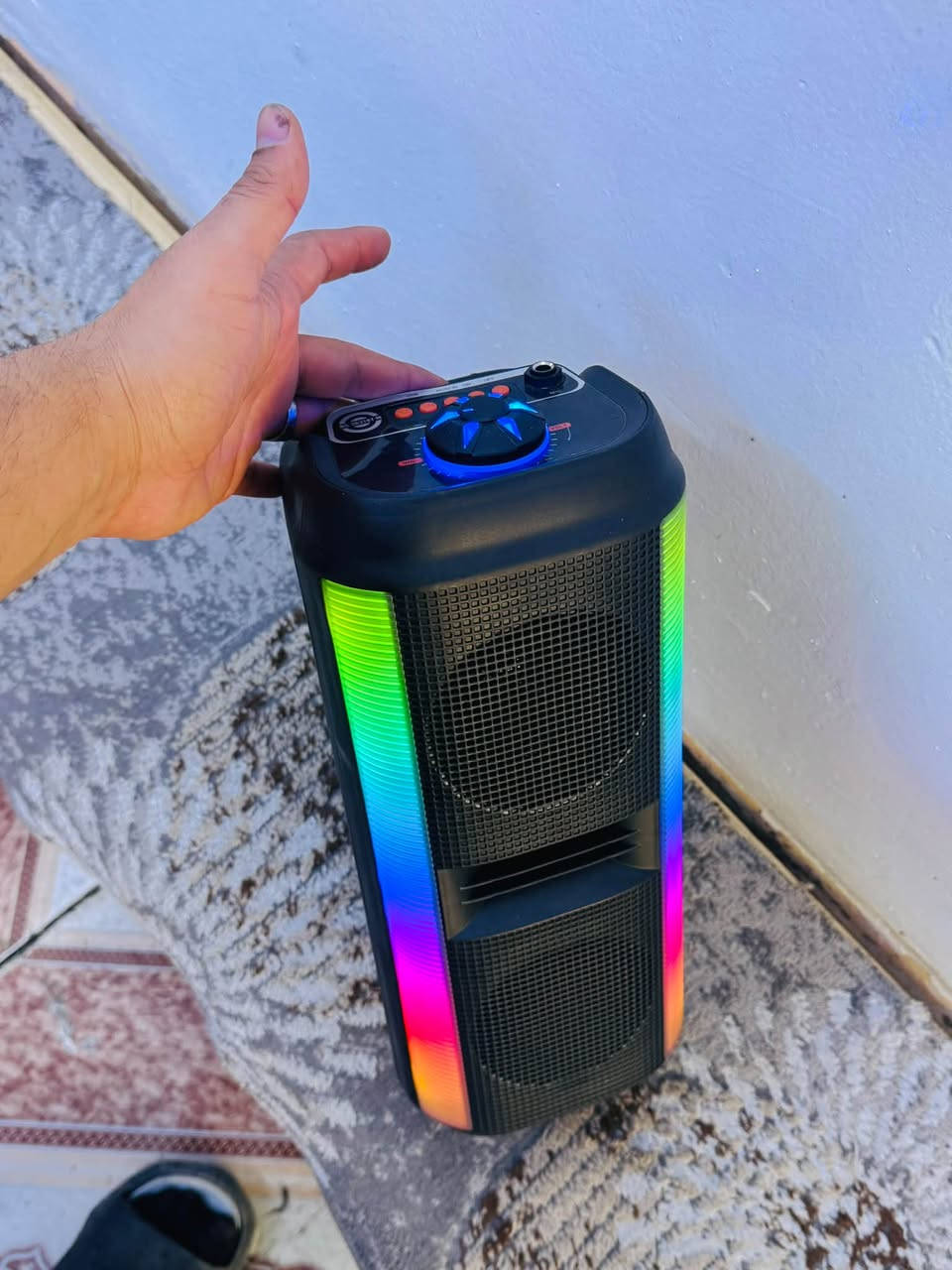 سماعة بلوتوث • صوت عالي • إضاءة RGB