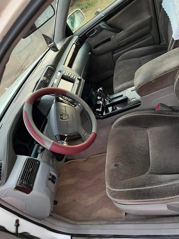 ملكه متومه كص جنطه رقم وسنويه طبق الاصل جاهزه كير ومكينه كارتون حداديه كهربائيات كلها شغاله تبريد ثلج 34 وبيها مجال مكاني واسط الحي ***********
