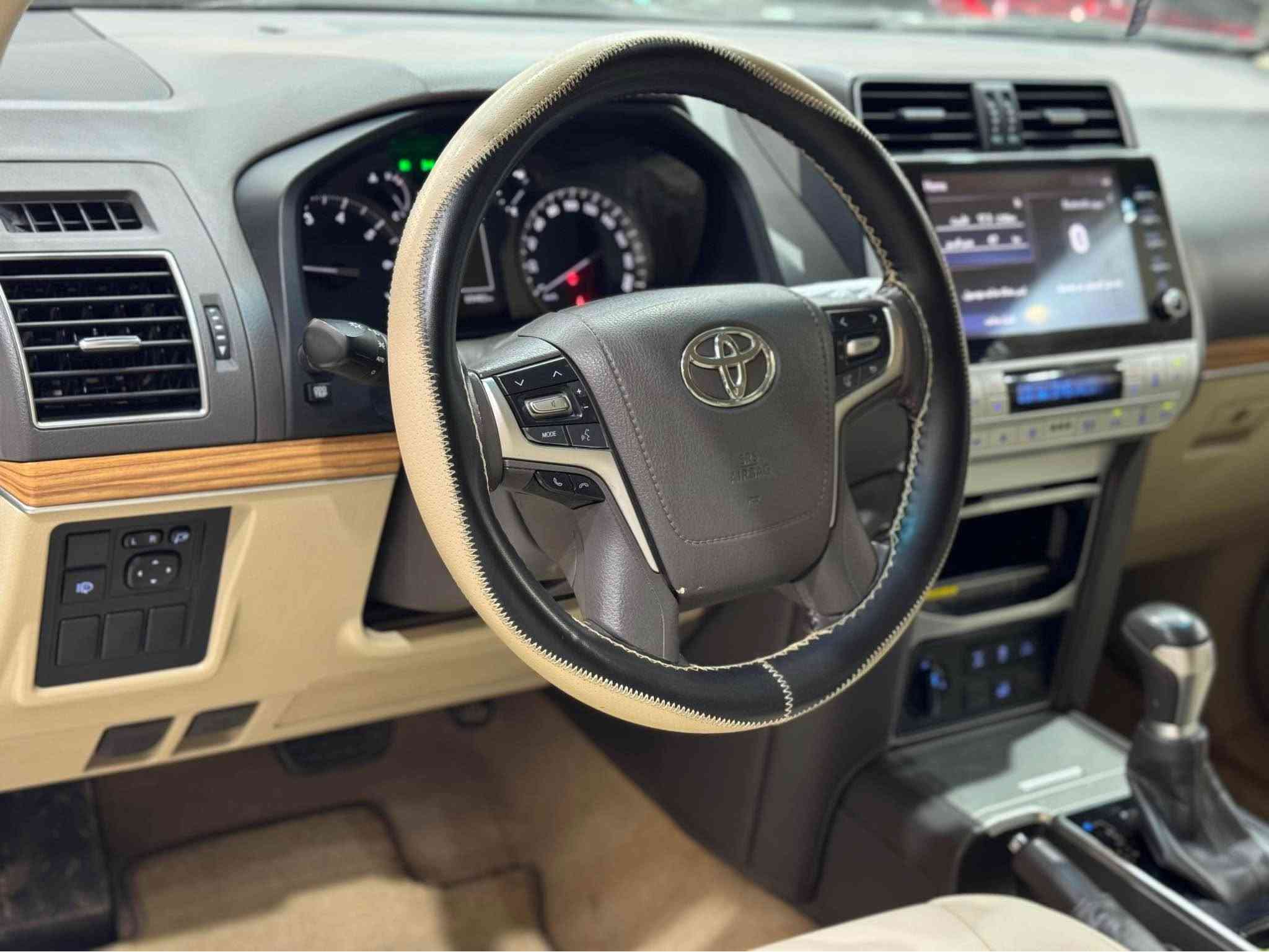 برادو vx 
ماشيه 69 الف 
مقاعد تبريد 
مقاعد كهرباء جلد 
سلايت 
دخول ذكي 
تشغيل بصمه 
عداد ليزري 
شاشه 
كامره 
حساس امامي خلفي 
تخشيب دواخل 
7 راكب 
3 قطع تبريد 
*********** 
*********** بغداد, العراق
