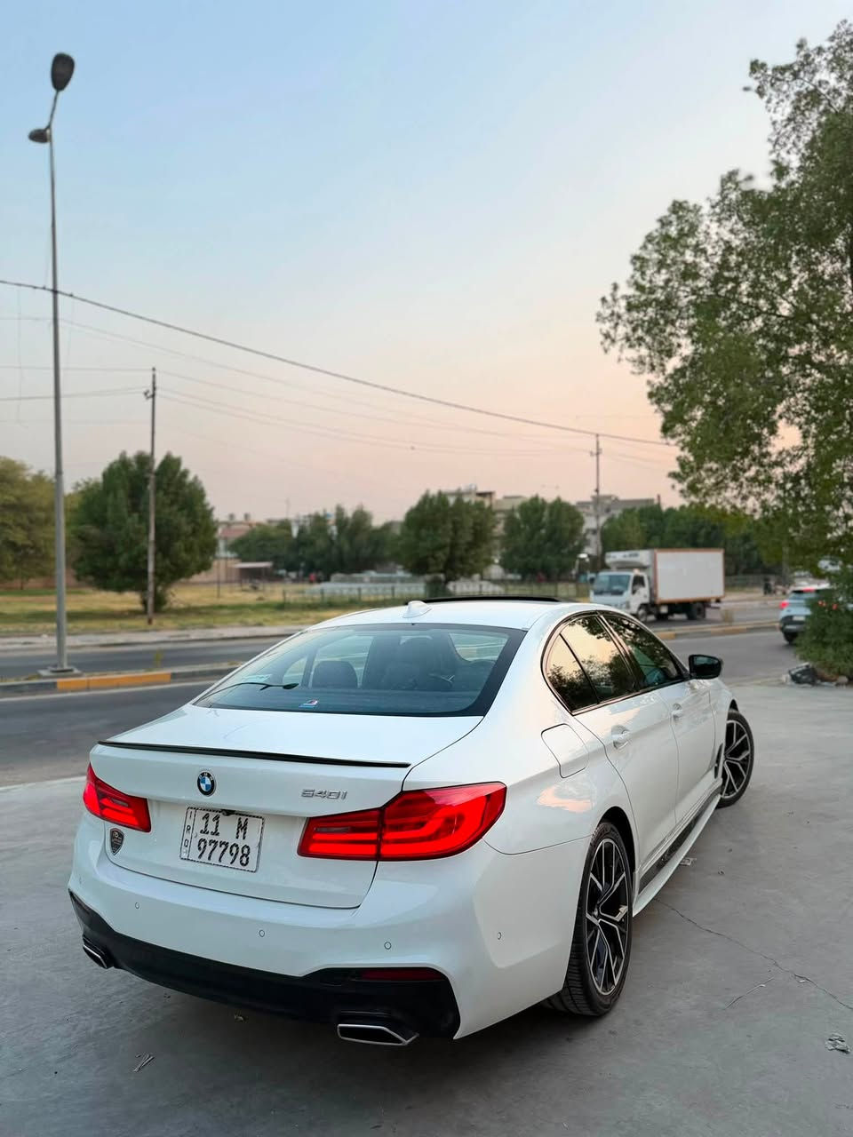 سلام عليكم
Bmw 540 v6 Twin Turbo  .. M-package
سنة الصنع 2019

حادث فقط دعامية وبنيد مبدل بلادي نفس اللون بدون قطرة صبغ السيارة ….

المواصفات 

فتحة سقف

كامرات عدد 4

رادار امامي خلفي جانبي

 داخل جلد 

تدفئة تبريد مقاعد 

ستيرن تدفئة 

ماشية 90الف 

بدون اي نقص جديدة كلش 

كير محرك مكفول من الفتح والتبديل 

السعر 24,800 وبيهة مجال 

مكان السيارة بغداد الكاظمية جكوك 

***********
