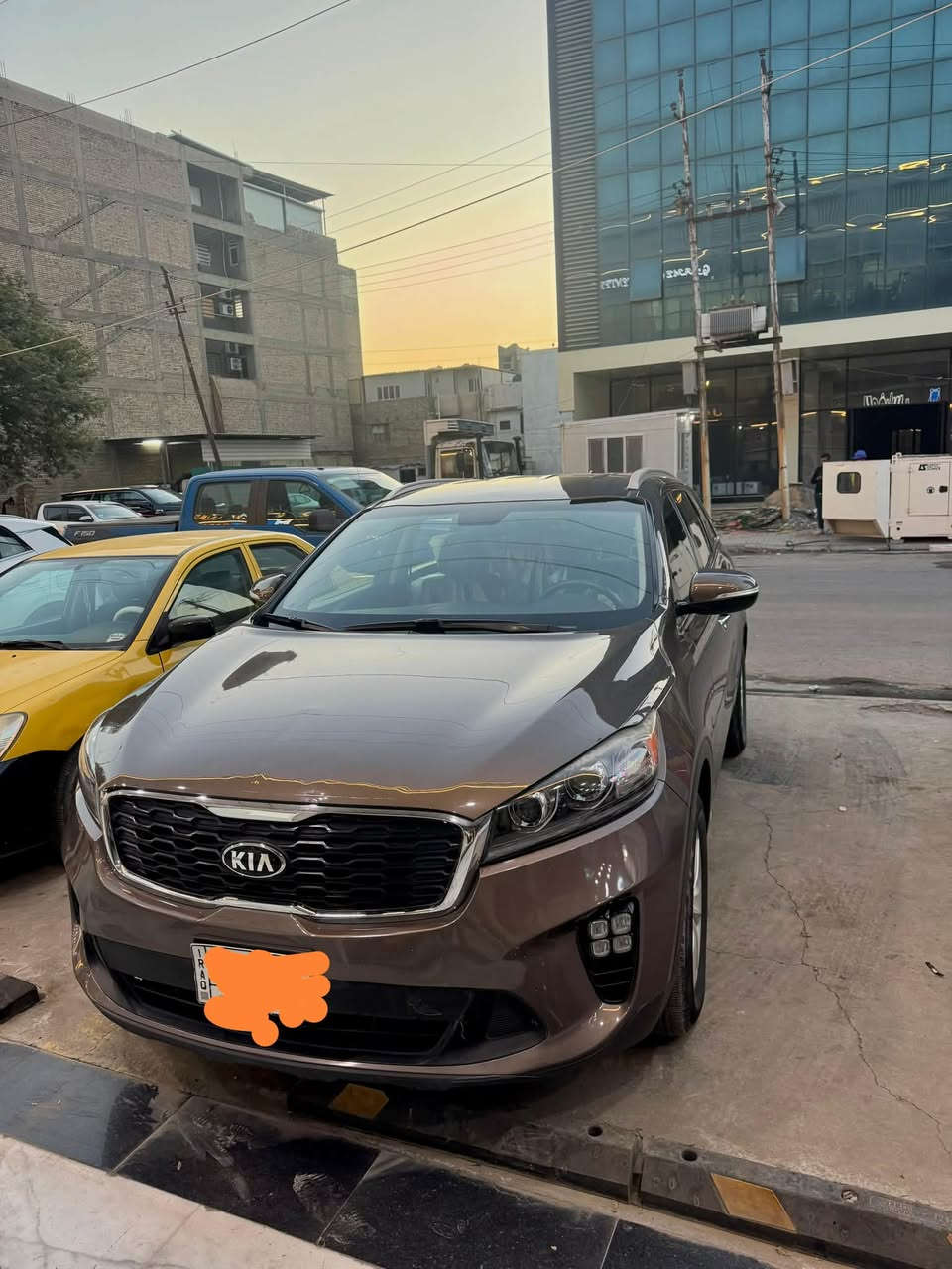 سلام عليكم 
سورنتو ٢٠١٩ امريكي ٤ سلندر
رقم بغداد باسمي
حادثه جنطه وجاملغ خلفي بدون دواخل 
محرك كير بلادي بدون فتح 
بيه سونار مرفق 
مكان بغداد الدوره 
سعر  ١٧٥ وبيه مجال
***********
