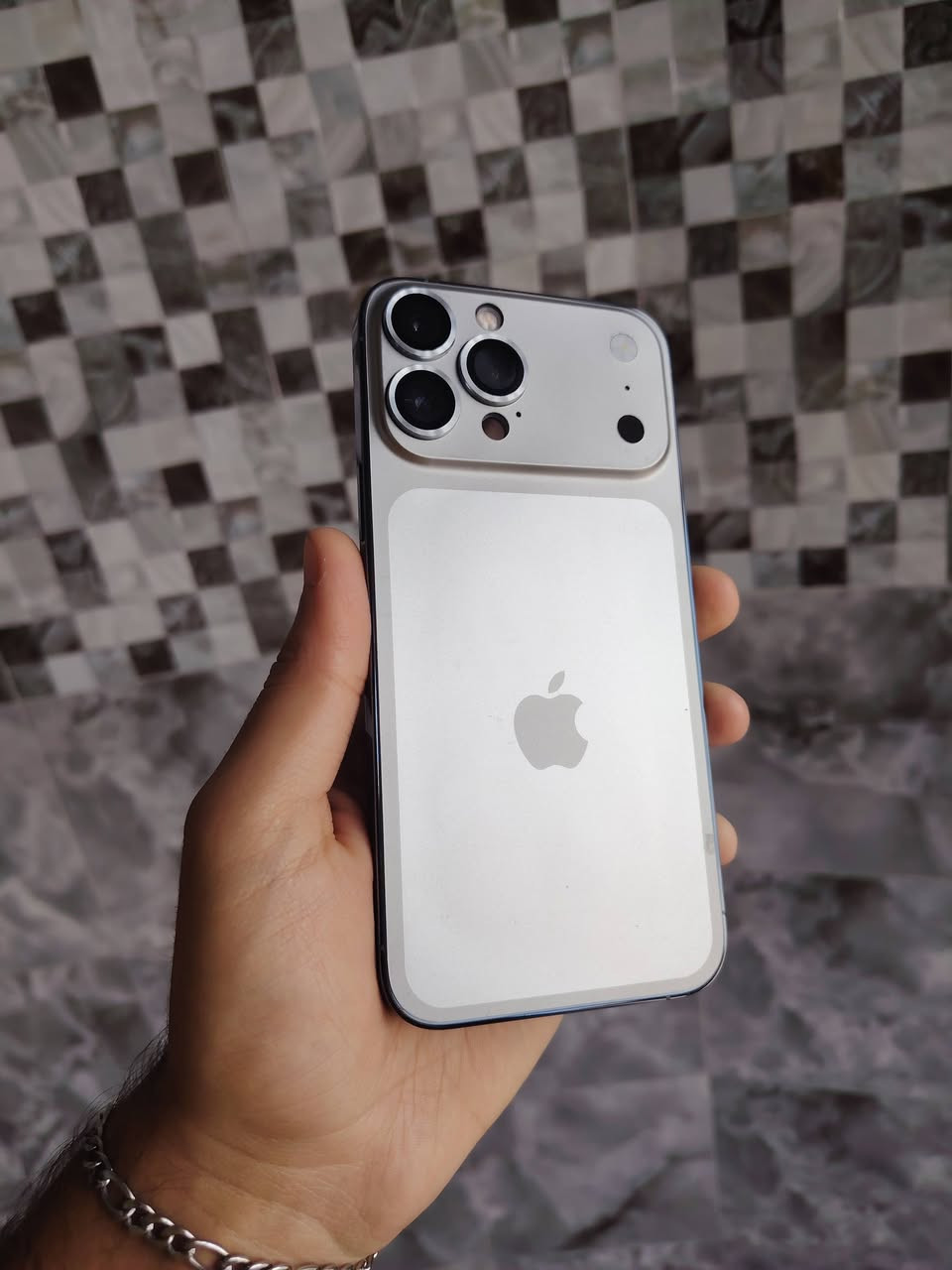 آيفون 13 برو ماكس • ٢٥٦ • بطارية ٩٠%
