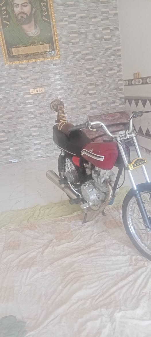 سلام عليكم دراجه نامه وراق للبيع مكان بابل قضاء القاسم سعر450وبيه مجال رقم الهاتف ***********
