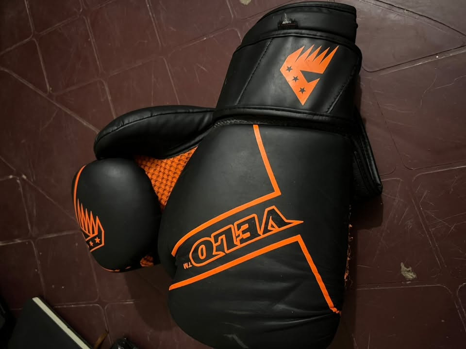 جفوف تايوان ملاكمه 🥊
التايوانيات مو العاديات 
سعر 30 الف وبيهن مجال استعمال اقل السبوع نضافه 100/100
تواصل ***********
مكاني بلجريخي
