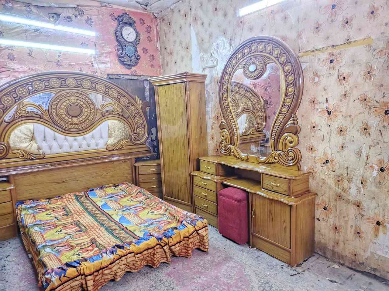 غرفه اخشاب ست ابواب ملحق للبيع ***********السعر 600صاج الزاويه كنتوريه موديل حديث العنوان بغداد وكو توصيل متواجد وتساب
