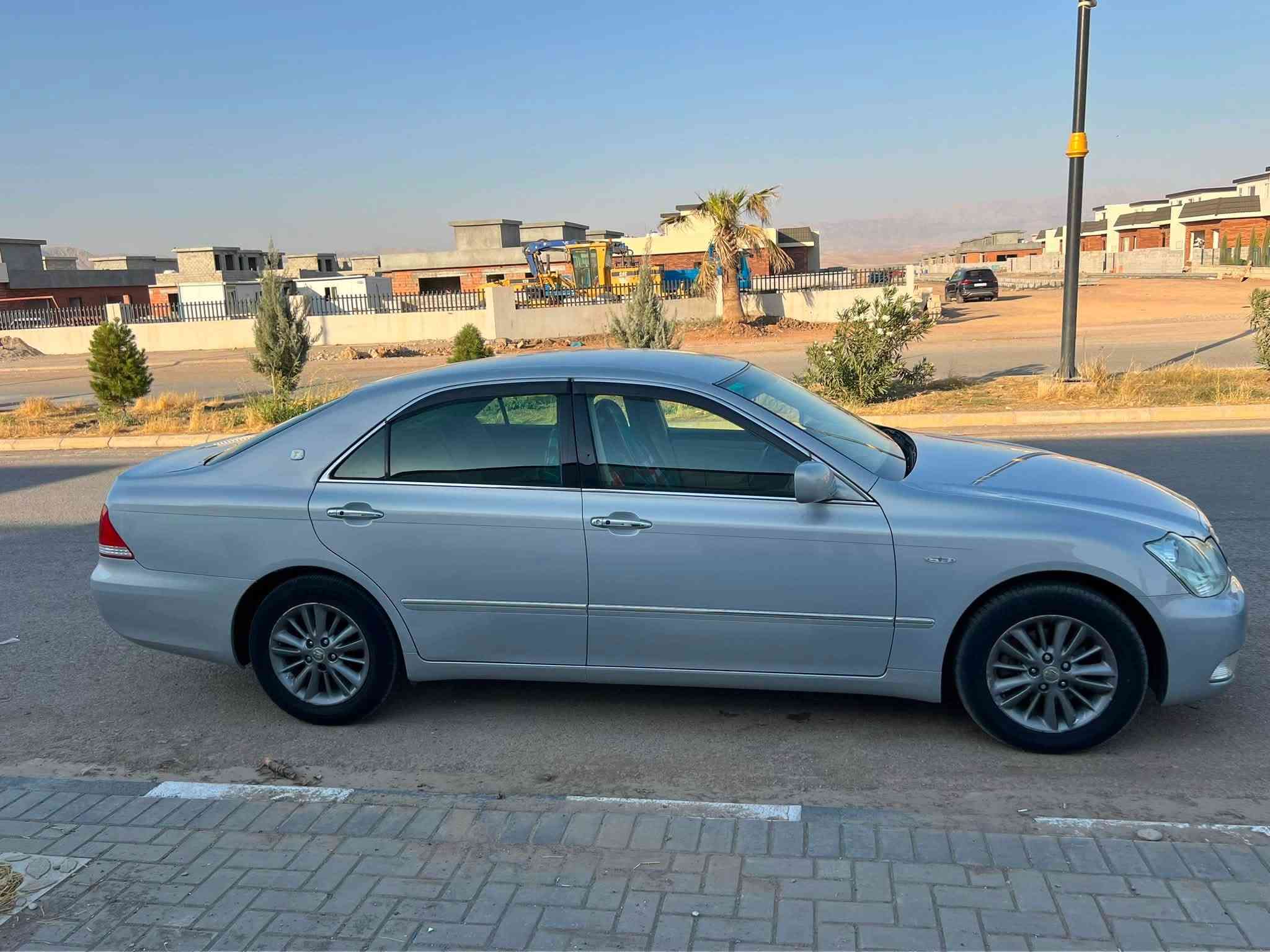 ئاڵوو گۆڕ ناکەم زانیاری تەواو بخوێنەوە ئەوکات تیل بکە شاهانە موس موس بی کۆد حازر بۆ کۆد ٢٠٠٥ناوزەرد بەحری بی شوخت و جاڵ بیلاد ٣دوگمە شاشەو کامێرا و پەردە گێڕ و مەکینە گەورە بی دوکەڵ کامل جاهیز کراوە ڕۆنی گێڕ و مەکینە گۆڕاوە برێک بەسراوە ٤ر تایەی سفر تەقەو رەقەی نییە بەشەرتی تەراوی هەزار فیتەر سەیارە بی شوخت و جاڵە تەبریدی ساردو گەرم مەزبوت جامی هەڵ گیراوە سەیارەکە داشبڵی زۆر زۆر جوانە خەلەلی کارەبای نییە بە نیسبەت بۆیاخ تەنها سەقفی بۆیاخە بە بی زەڕەبە لەسەر شوخت پەمپێک کراوە ماباقی شوشەیە دوڕەنگی نییە وەک رەسەمەکانە لە سەیسادقم سعری فرۆشی زۆر زۆر زۆر زۆر کەم مەجالی هەیە ٥٤رگەڵا زۆر کەم مەجالی برایانە هەیشە لە خوار ٥٠وە بجۆ بیکڕە لەگەل ڕێزم سەیارەکە زۆر تازەیە شپرز نییە زم کۆرەک فایبەر واتس ئەبی لەسەرە ***********
***********
