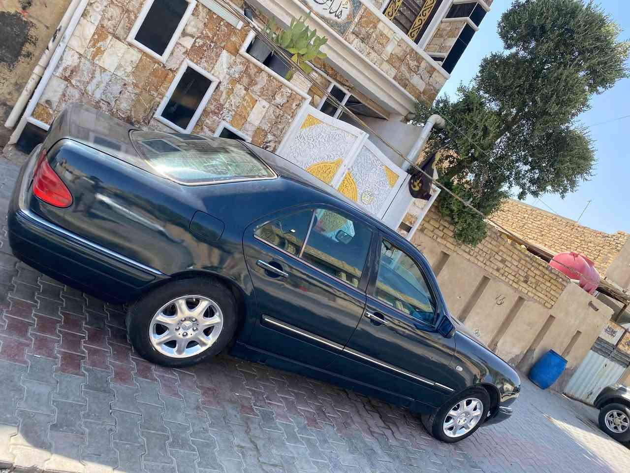 السلام عليكم اخوتي مارسدس ام عيون مديل 96بسمي شخصيا سنويه وهزه جديده تحويل مباشر محوره مكينه3000وكير خير من الله مصبوغه جماليه تبريد ثلج❄️ تخم تاير نضيف منضومه زنون جديده سنتر لوك ريمونت السعر 75وبيه مجال لشراي بيع او مراوس حسب لقناعه مكاني بلكوت حي الشهداء ***********
