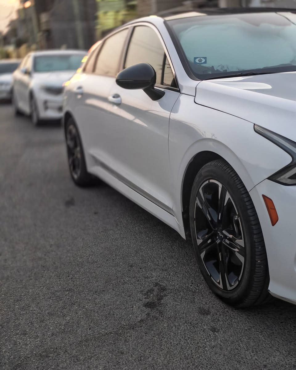 السلام عليكم
🚘 Kia K5 GT-Line 2023 🇺🇸
🔹 الموديل: 2023
🔹 الفئة: GT-Line
🔹 المحرك: 1.6 تيربو GDI
🔹 4 سلندر
🔹 القوة: 180 حصان
🔹 العزم: 264 نيوتن متر
🔹 القير: أوتوماتيك 8 سرعات
🔹 الدفع: أمامي FWD
🔹 المواصفات: أمريكي 🇺🇸
🔹 كفالة عامة
🚨 الحادث:
🔸 فقط قبق جنطة
🔸 بدون تضرر بالحوض
🔸 الإيرباكات سليمة
🔸 السيارة قطرة صبغ مبيهة
🔥 K5 GT-Line — محرك تيربو + شكل رياضي + مواصفات أمريكية
للستفسار ***********
