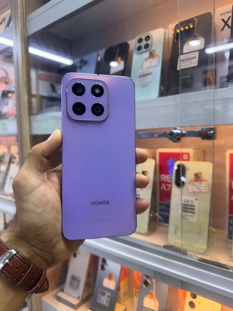 هونر X6b الذاكره 256 العشوئيه 6+2 البطاريه 5200 شاحن فائق سرعه 35واط جهاز مكفول كفاله عامه السعر 135 وبي مجال كلش بسيط الاستفسار خاص او الاتصال ***********بي وات ساب يوجد توصيل داخل عفك ديوانية, القادسية
