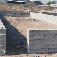 قطعه ارض مساحة 100م  الواجهه 6وربع  نزال 16  رقم القطعه 13/2 بشارع ملا...