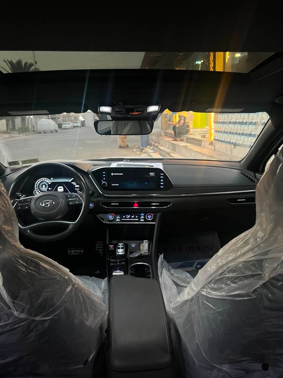 🚘 للبيع: هيونداي سوناتا 2022 Limited

▫️ وارد أمريكي 🇺🇸
▫️ اللون: أبيض 🤍
▫️ الممشى: تقريباً 100,000 كم
▫️ الفئة: Limited
▫️ السيارة استخدام شخصي وحالتها جيدة

💰 السعر: 153 
🔹 قابل للتفاوض بالمعقول عند المعاينة.

⚠️ توجد بعض الملاحظات البسيطة:

* لايت السايق يحتاج تصليح.
* يوجد صوت في مشط الستيرن.
* والجاملغ الايمن مصلح ع بارد
وطخات خفيفه بيه

📍 المعاينة: بغداد
📞 للاتصال: ***********
