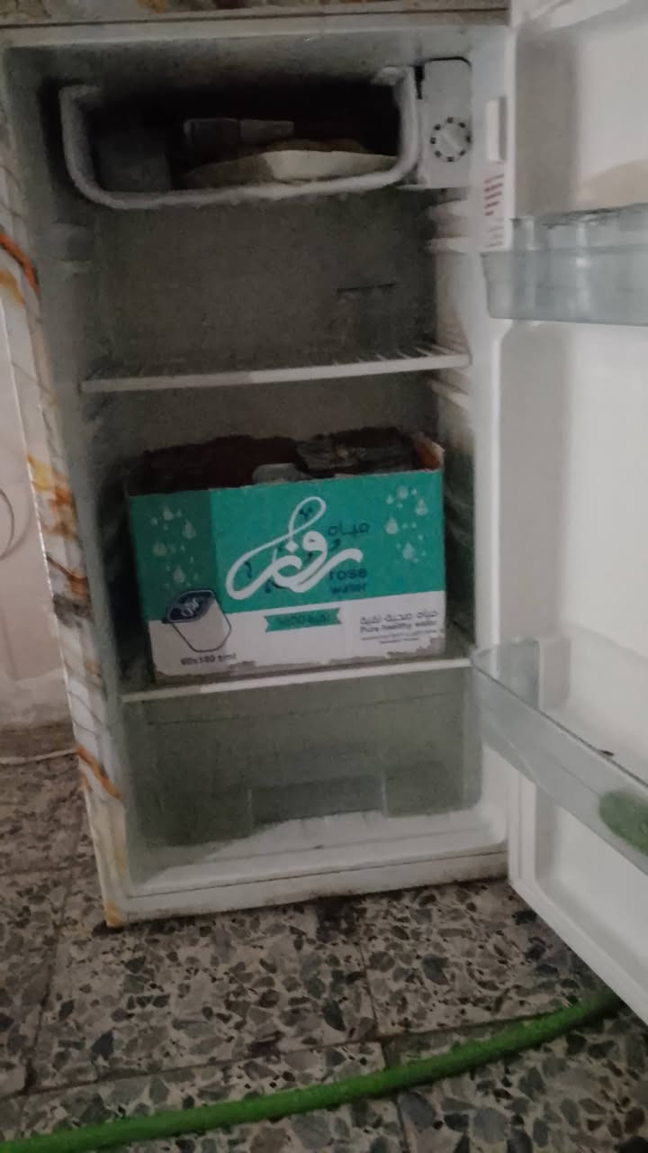 ثلاجه صغيرة • مكاتب • الكلوب طاك