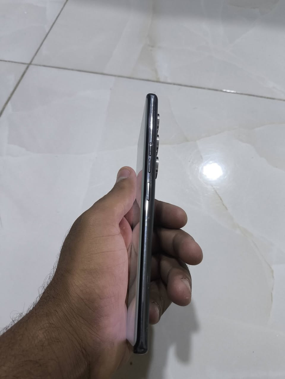 للبيع تكنو كامون40برو 5G السعر320وبي مجال
الذاكرة 256

البطارية 5200mAh

الشاشة ,2436/1080

الكامره الامامية 50m

الكامره الخلفية 50Mols+8m

الرام (12غ:ب + 6غ:ب) 

الجهاز بيه كامل المواصفات 
للاستفسار اكثر التصال عل***********
