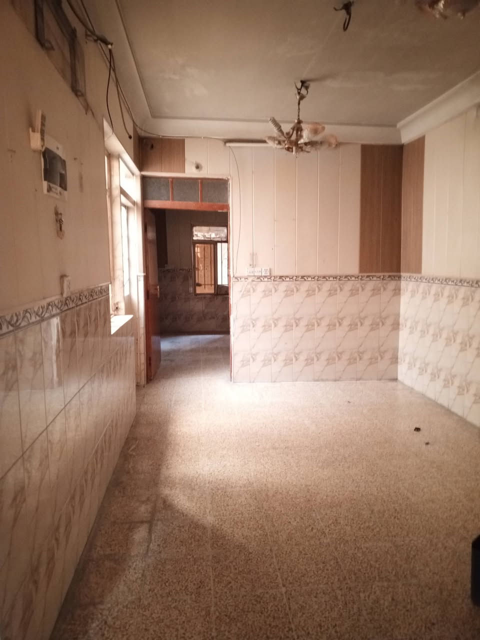 حي الوحده • ١٠٠م • غرفة نوم