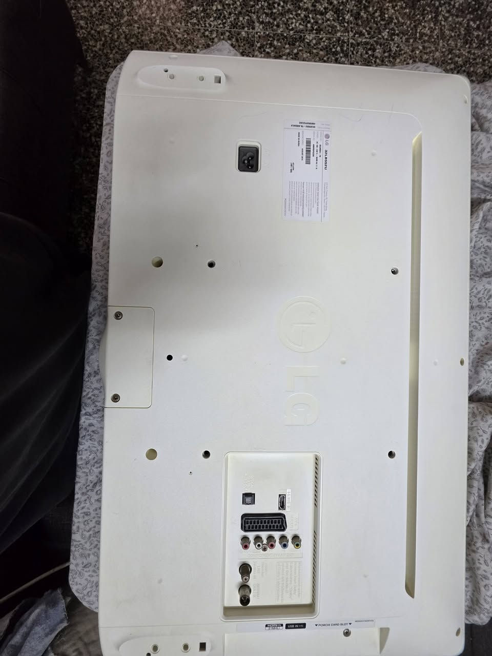 LG • ٣٢بوصة • بدون نت