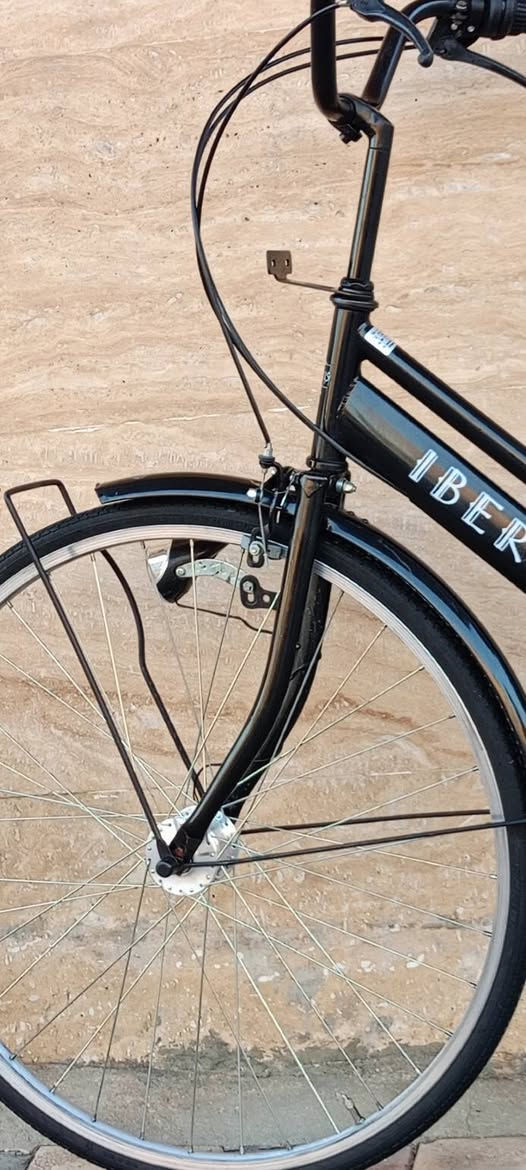 السلام عليكم ورحمة الله وبركاته 🌹
🚲 دراجة هوائية للبيع 
موديل حديث  
🇯🇵 باله ياباني أصلي
📏 الحجم 27
⚙️ كير وحساس
✨ نظافة 95%
📍 العنوان: كربلاء – طويريج
🚚 تتوفر خدمة توصيل إلى جميع محافظات العراق
📩ل للاستفسار أكثر: خاص
📞 أو على الرقم: ***********
