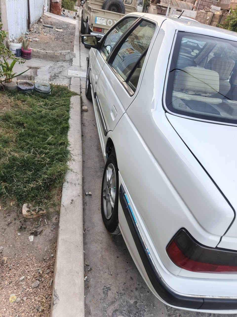 سلام عليكم مراوس ابسني هندي
بيجو موديل ٢٠٢٤  بغداد ماشيه ٤٨ الف بيه 
العنوان بغداد الشعب ***********
