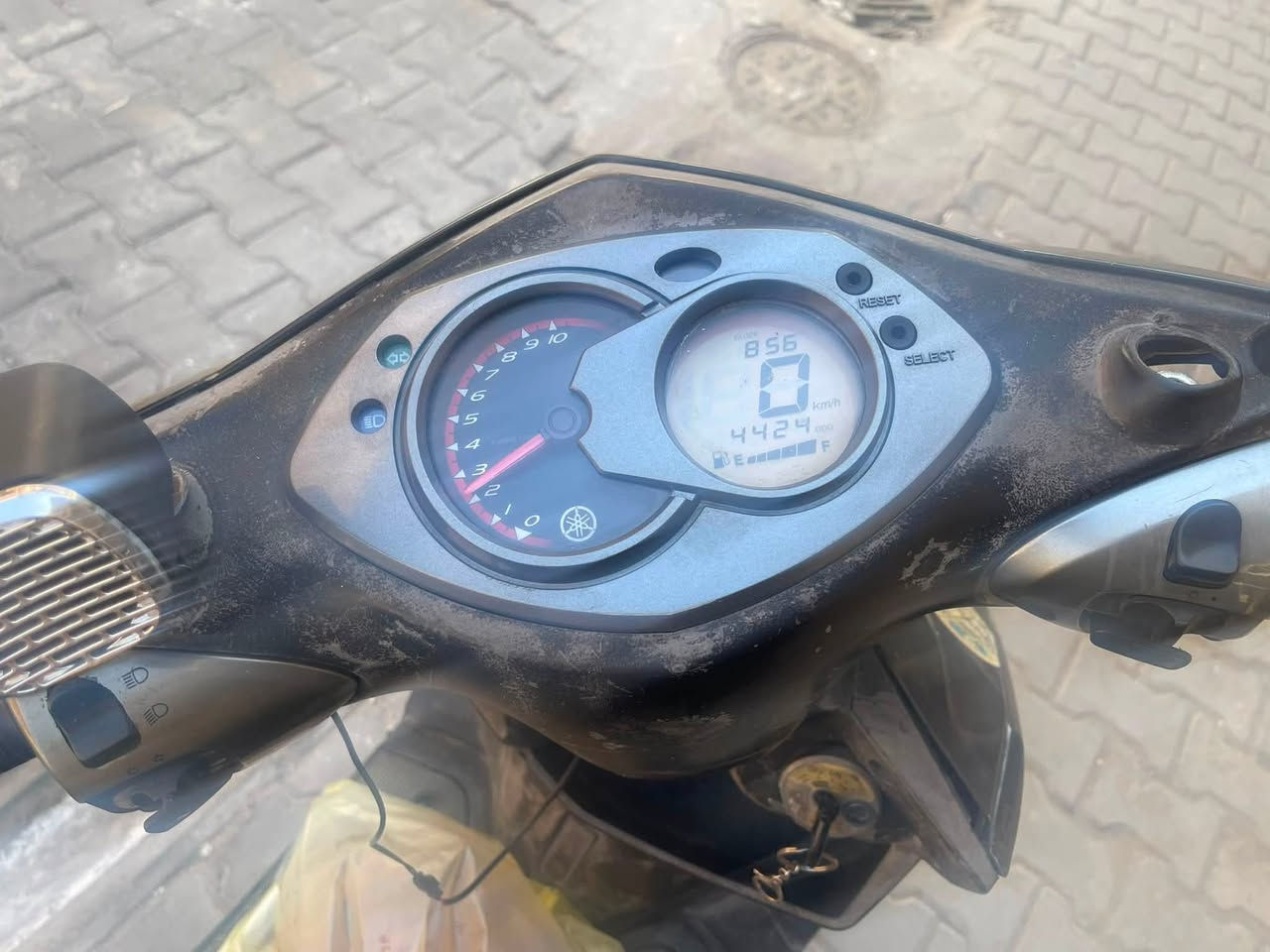 سكنس كابريتى تجاريه فقط الباقي بلادي
مكينه مكفوله لأنضوح ولا صوت ولا دخان
ناعمه 
كفرات بلاديه نضافتهن 90/100
كهربائيات كله شغاله منطول لطول 
دبلات تايرات لوك طسه ناعمه كلش 
ملاحضه كابريتى تجاريه سعر 550 بهى مجال بغداد كريعات استفسار اكثر اتصال ☎️ ***********
