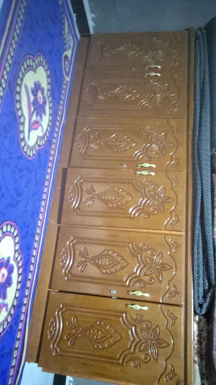 للبيع بسعر مناسب
جديدة

للإنتصال ***********
