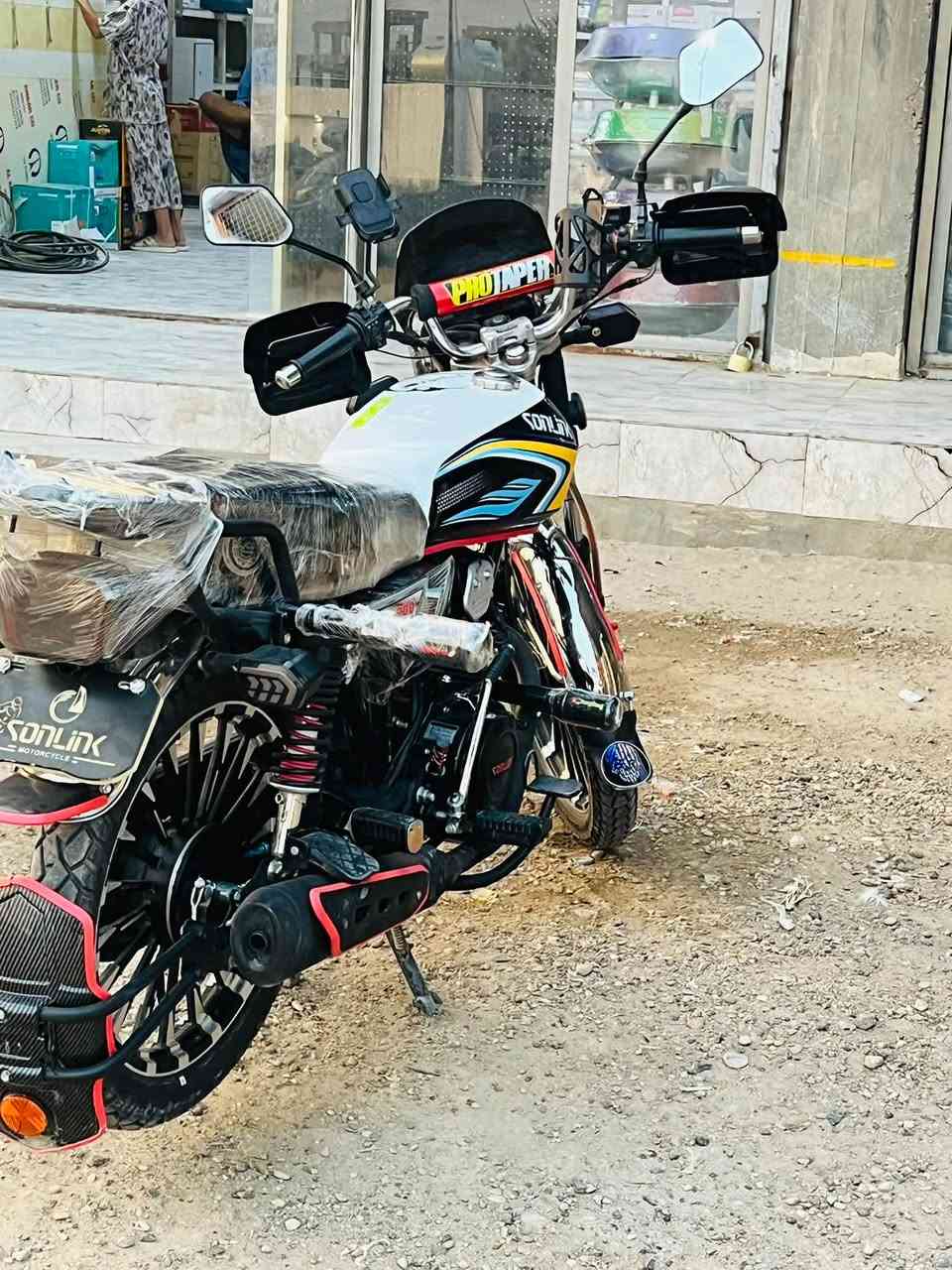 سونك • ٢٠٠ • ماشي ٤٠٠٠
