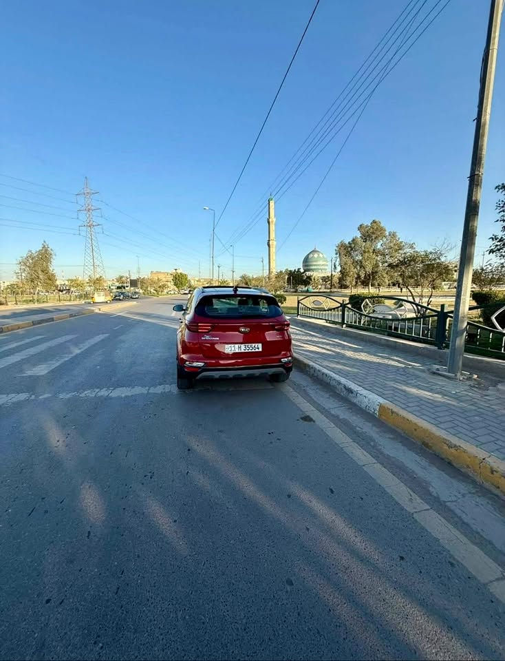 للبيع 
سبورتج جي تي لاين 2020 خليجي الدولية 
السيارة فول مواصفات معروفه الجيتي لاين السيارة حلوه وخير من الله 
صبغ دعاميه اماميه فقط 
مواصفات :
بانوراما - صندوق كهرباء - تشغيل عن بعد - كراسي كهرباء - كراسي جلد - شفتات ستيرن - شاشة كبيرة - ابل كار بلي - حساس امامي خلفي - محرك 2000 دوش المرغوب - هاند بربك كهربائي - قطعتين تبريد - ماشيه 96 الف  
بغداد الدورة 
للاستفسار ***********
مكلف بالنشر والرقم بي واتساب
