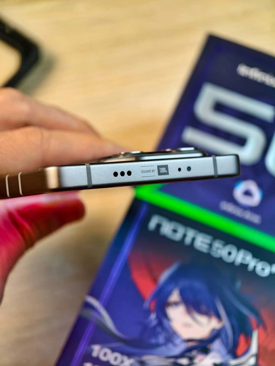 بسم الله فتح نايلون اعتناء بيتي
العملاق أنفنكس نوت 50 برو (بلس+) 5G

 المعالج: معالج قوي جداً مخصص للألعاب الثقيلة والأداء المستقر

 ببجي PUBG يدعم تشغيل اللعبة 144 فريم بسلاسة تحديث جديد

 التخزين 256GB مساحة داخلية.
 الرام 12GB RAM مع توسعة افتراضية حتى 24GB

 الكاميرا بيروسكوب: كاميرا احترافية مع عدسة Periscope وتقريب حتى 100X

البطارية بطارية كبيرة تدوم طوال اليوم.
الشحن السلكي شحن فائق السرعة بقوة 100w
 الشحن اللاسلكي يدعم الشحن اللاسلكي السريع بقوة 50W

الصوت سماعات ستيريو مزدوجة بصوت نقي وقوي

 السعر: 500,000 دينار عراقي (السعر نهائي وما بي مجال)
 
الموقع البصرة قضاء شط العرب الجزيرة منطقة الفيحاء رقم *********** اكدر توصيل بس على حساب المشتري توصيلي بأيد اخويه
