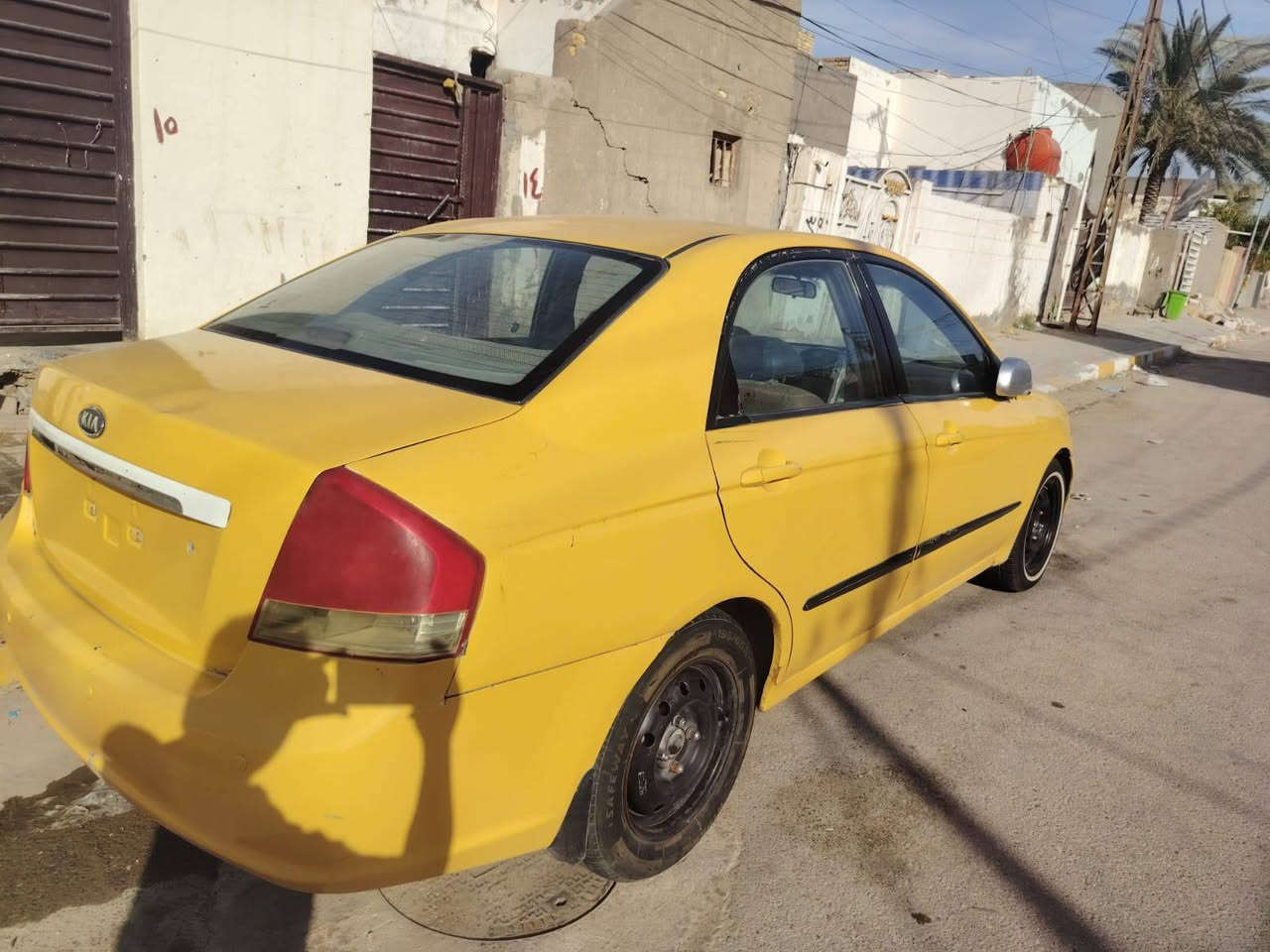 السلام عليكم كيا سبكترا 2008 وارد امريكي ضربه بجاملق الوره بسمس صدر جديد كير جديد مكان السيارة الدوانيه بيها نواقص قليل تبريد مايشتغل رقم دولي عندي وصل الرقام سنويه جديد بسمي 65وبيها مجال قليل حك الجيه ***********مامتواجد على النت الرقم السيارة نبار الرقم نكليزي
