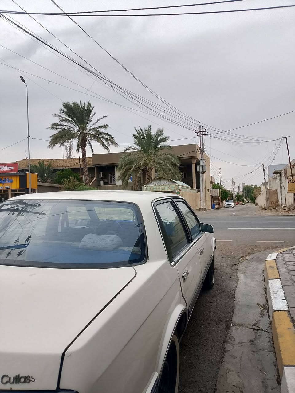 اولدز موبيل • ١٩٩٠ • واسط الكوت