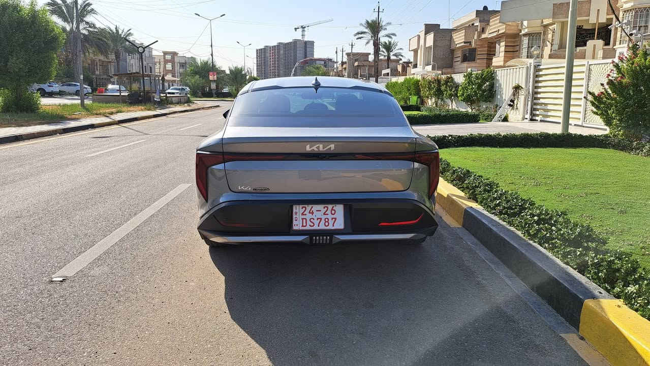 السلام عليكم
للبيع  KIA K4 LXS 
وارد امريكي موديل 2025
رقم اربيل كاتي 
مواصفات
1. بصمه 
2. رادار امامي
3. رادار خلفي 
4. رادار ات جانبية
5. تحديد مسار 
6. تشغيل عن بعد
7. اوتو هولد 
8. كاميرا دوارة
9. ويل كب بلادي
10. شاشه كار بلي متصلة 
11. اربع مخارج شحن
12. سايد بريك بصمه
13. محرك ٢٠٠٠ دوش 
14. ماشيه 9000 ميل
وبعد مواصفات معروفة بـLXS
ملاحظة صور الحادث موجودة بالمنشور
والسيارة صار بيها صبغ جاملغ امامي وربع من باب الصدر 
وللأمانة بيها كم رصعة أثر حالوب ما مبينه أبد
مكاني بغداد حي الحرية
السعر 155$ وبيها مجال
هاتف ***********
